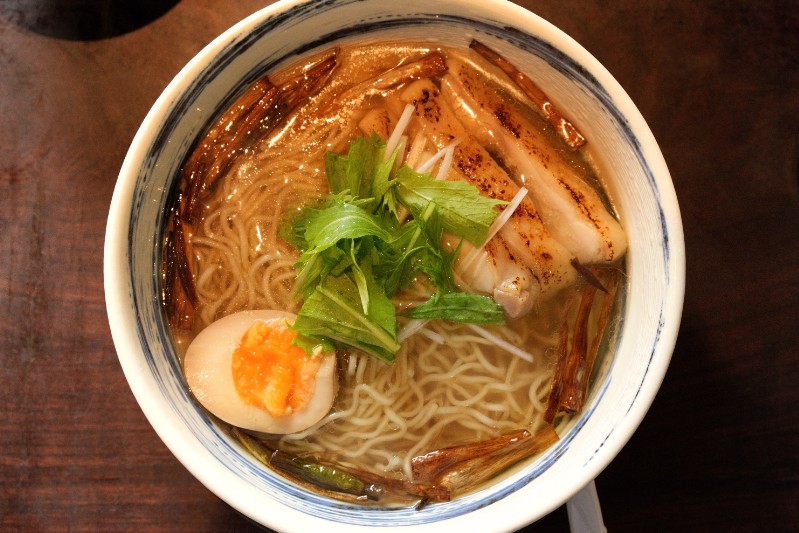 透き通る一杯は、嘘をつかない