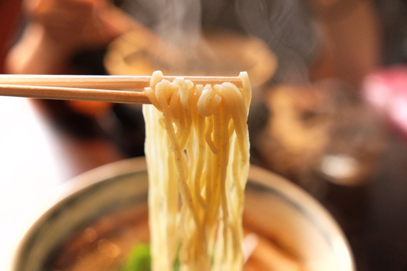  すする音さえ、似合ってしまう